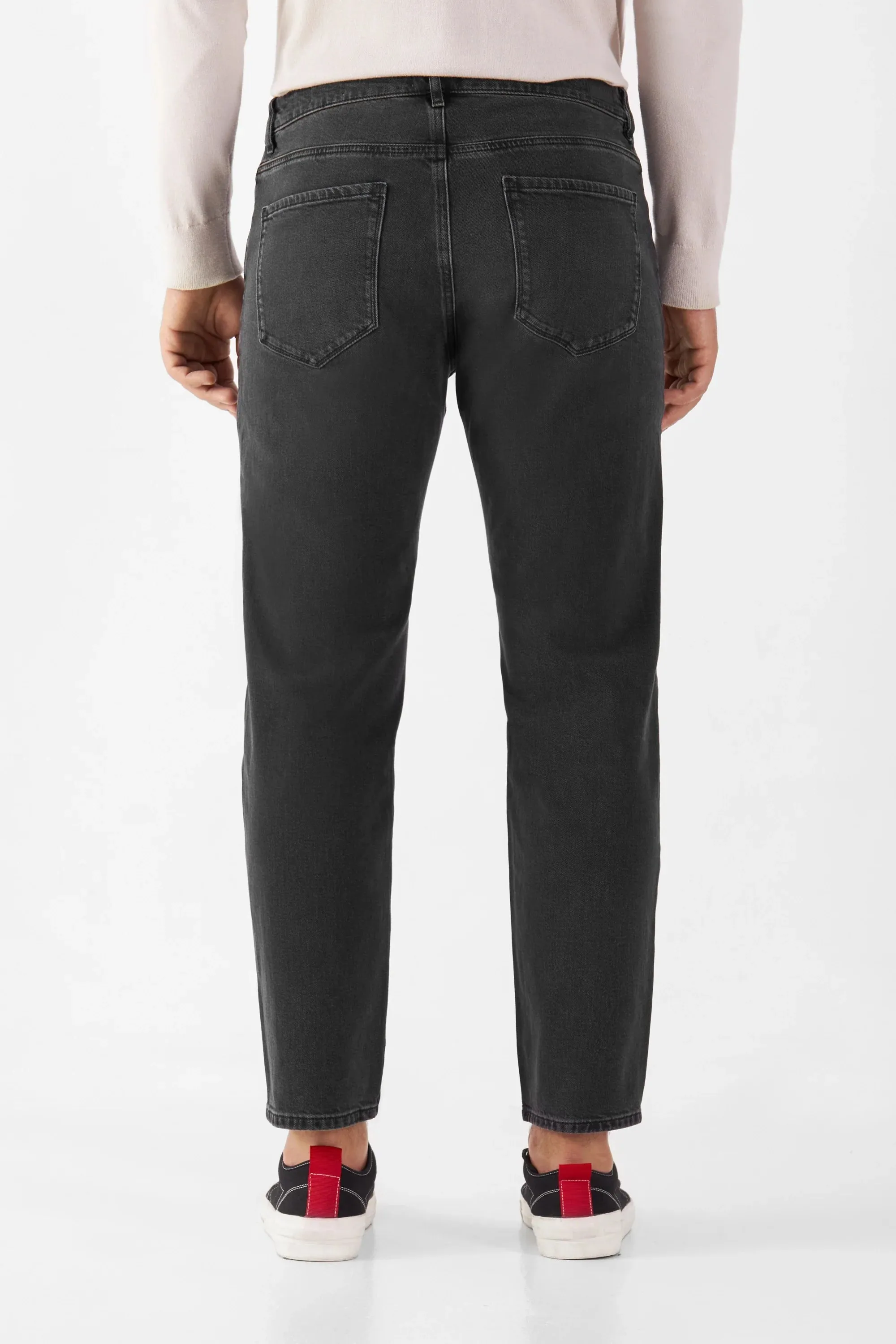 Rise Relaxed Tapered Basic Jeans Black